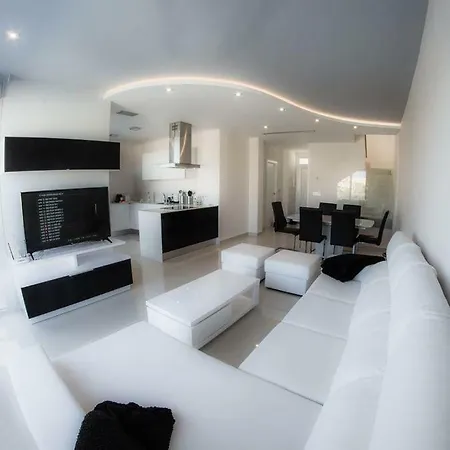 Villa Filipinas 16 *